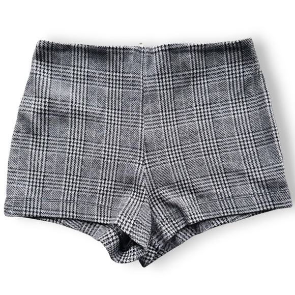 Forever 21 Pants - FOREVER 21 Black White Plaid High Waist Shorts Size S